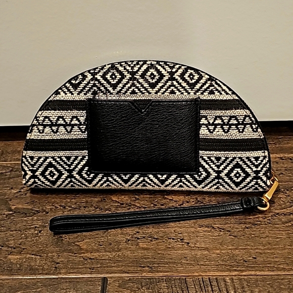 Elizabeth and James Aztec Print  Wristlet - Picture 3 of 7